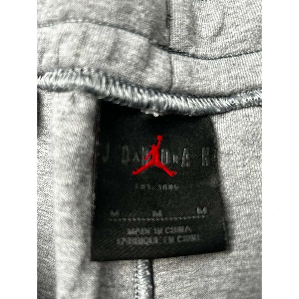 Jordan 23 Engineered Shorts Mens Medium Gray Black Fleece Athletic Zip Pocket
